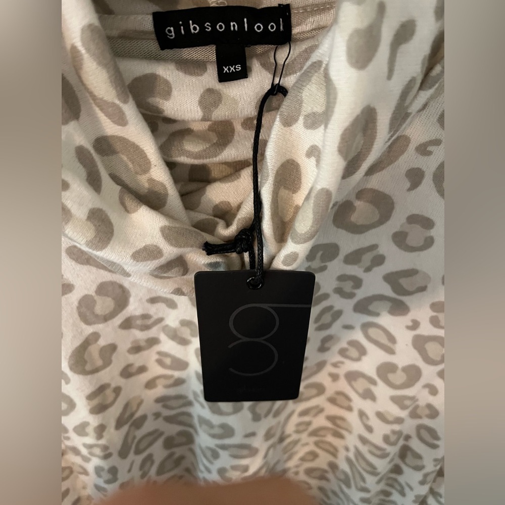 Gibson Top - Picture 3 of 8